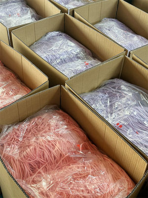 le bande elastiche dell'orecchio colorate 5mm della maschera di protezione avvolgono la corda per il piano della maschera